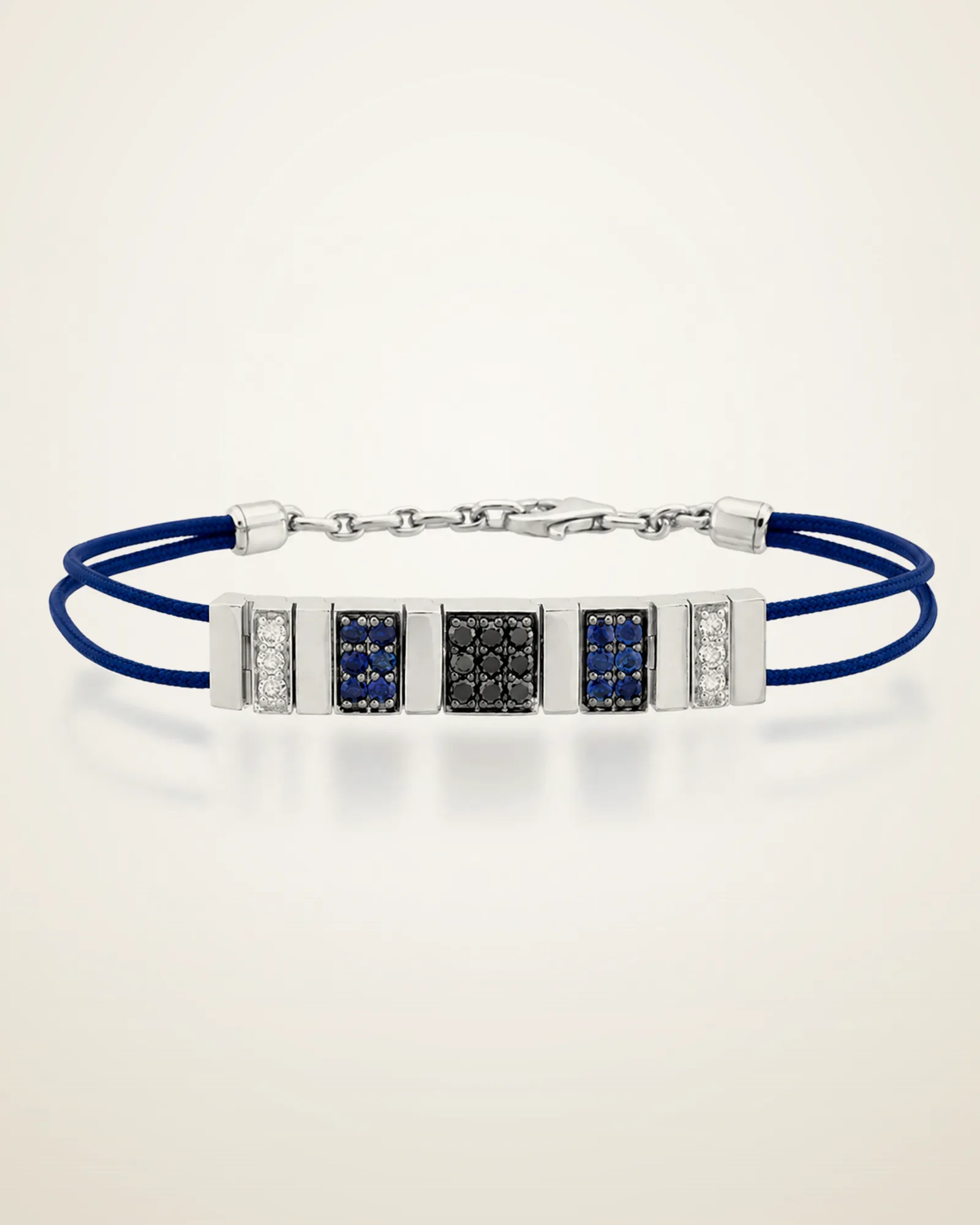 Wholeness White İpli Bileklik Altın Kilitli
